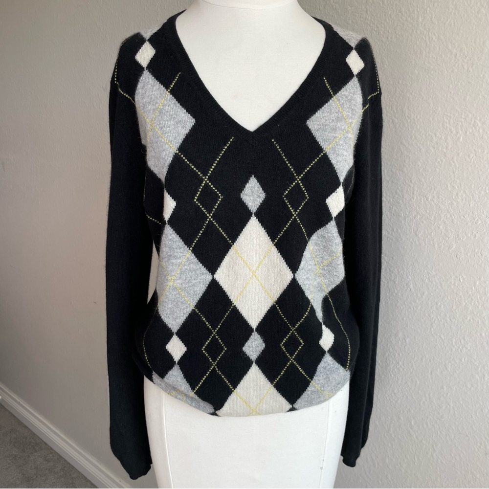 Charter Club Black Argyle V-Neck Sweater with Gray and White Diamonds